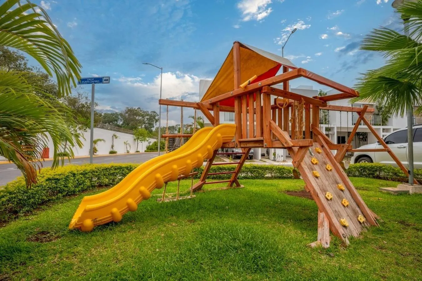3Br Centric House W/ Pool, Bbq And Great Amenities Villa Cancun Holiday home